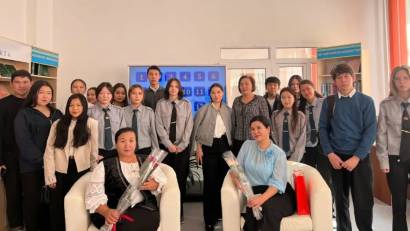 КІТАПХАНАШЫ – РУХАНИЯТТЫҢ ШЫРАҚШЫСЫ