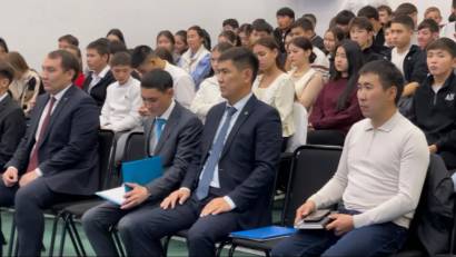 ЖАС САЙЛАУШЫЛАР КЛУБЫНЫҢ АЛҒАШҚЫ ФОРУМЫ ӨТТІ